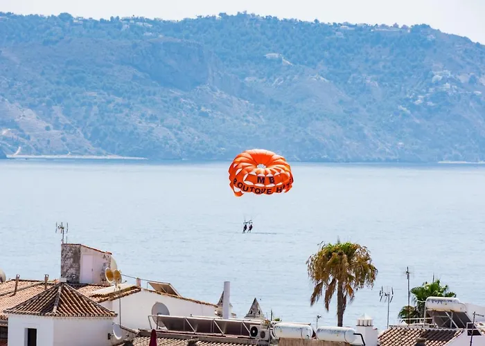 Old Town Nerja, Stunning Sea Views נרחה