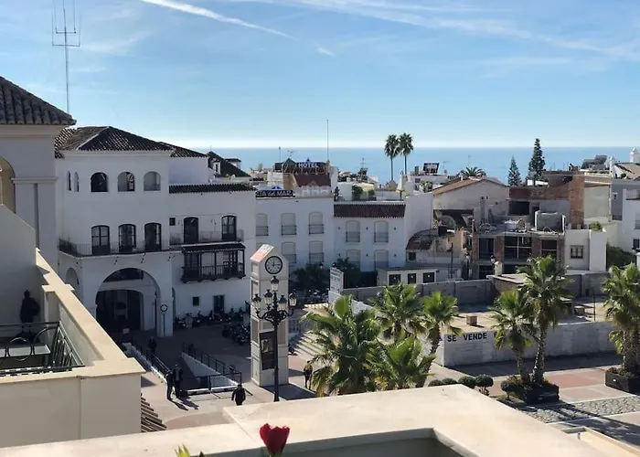 Old Town Nerja, Stunning Sea Views נרחה