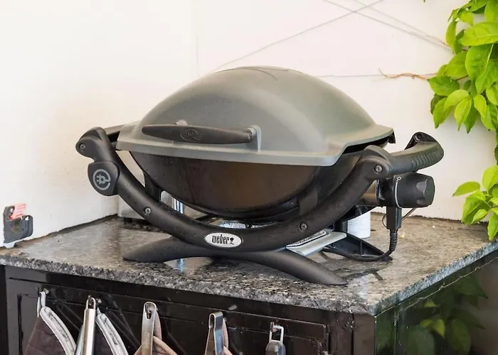 Old Town Nerja, Stunning Sea Views דירה