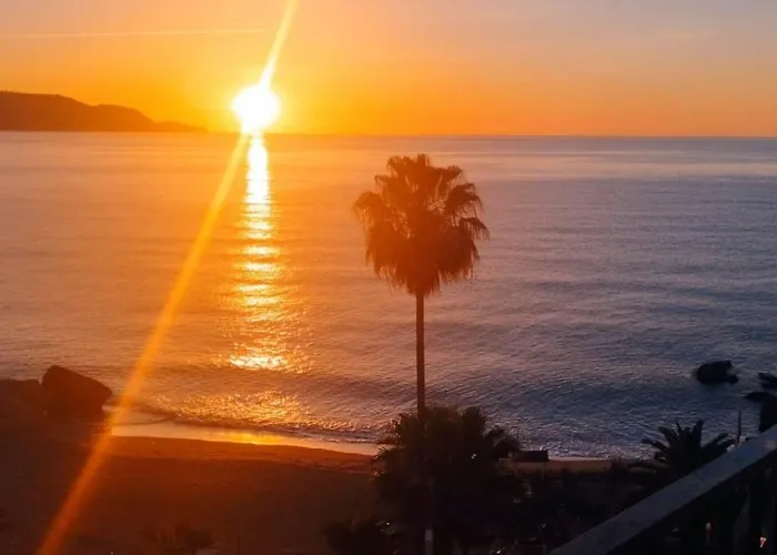 Old Town Nerja, Stunning Sea Views *