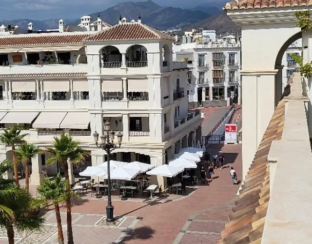 Old Town Nerja, Stunning Sea Views Apartament