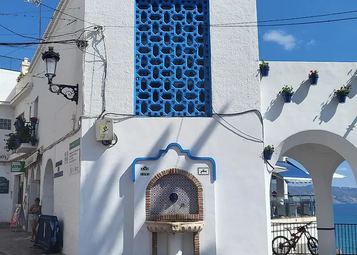 Old Town Nerja, Stunning Sea Views Apartament Nerja