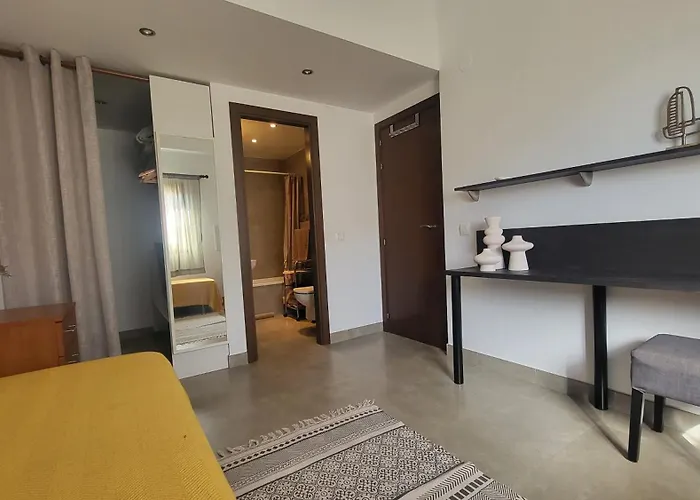 Old Town Nerja, Stunning Sea Views Apartament